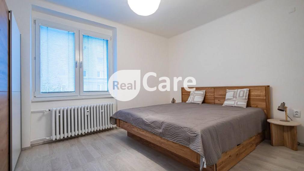 Prenájom 2-izbový zariadený byt - Trenčianska ul.