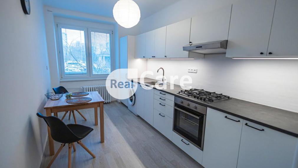 Prenájom 2-izbový zariadený byt - Trenčianska ul.